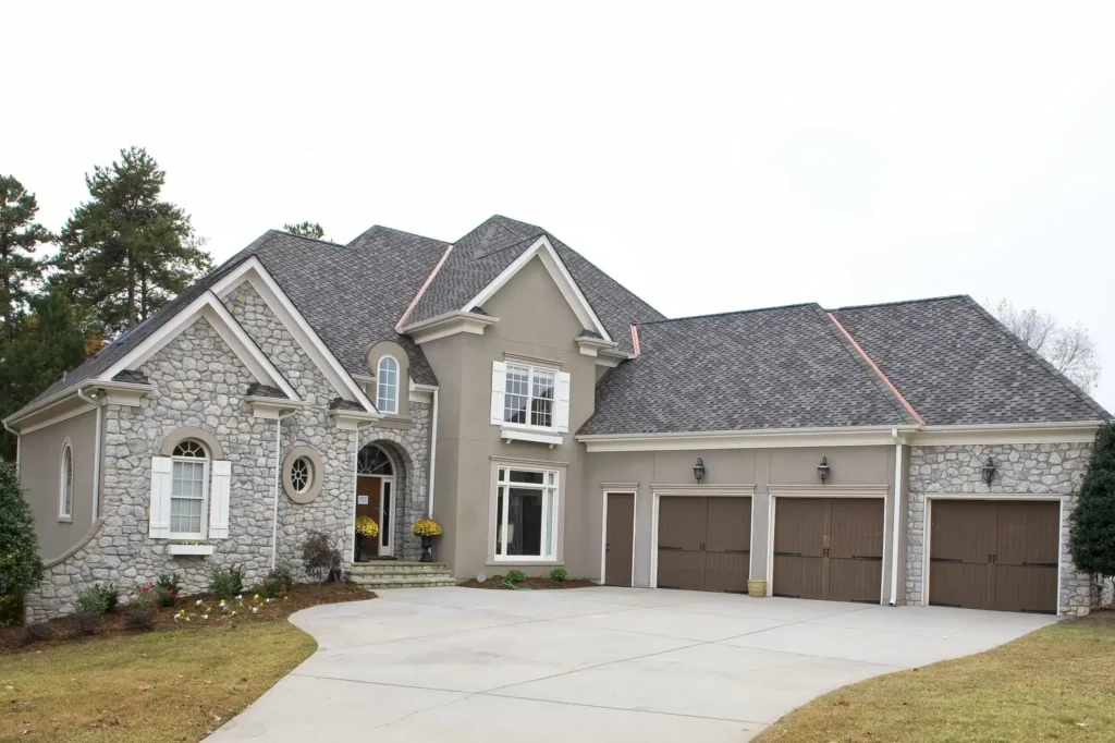 Professional Roofer in Newton NC offering roof repair, roof replacement and seamless gutters